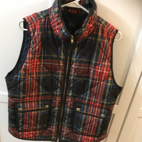 J CREW PLAID PUFFER VEST.